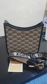 (Kategori: ) berada di . Dikirim oleh itsyipreloved (ID iklan 1310746399, Gambar 1). Deskripsi: .