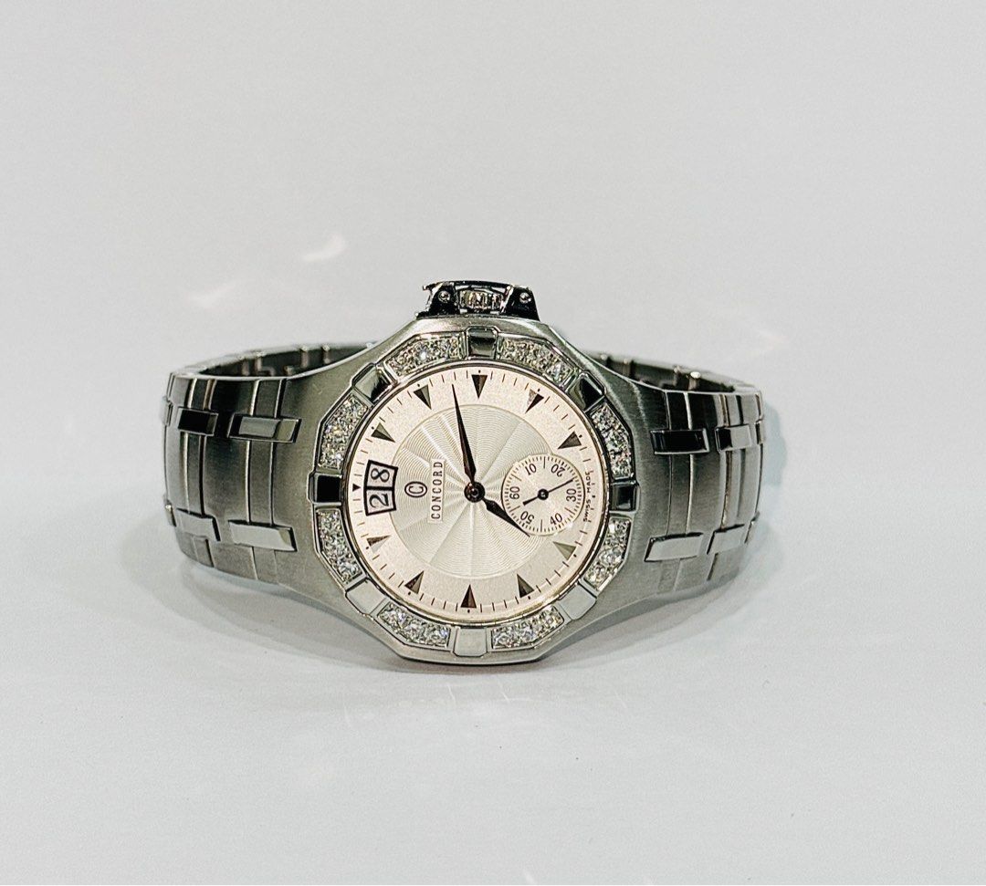 Concord Saratoga Big Date Diamond Automatic Watch W0861 Men s Fashion Watches Accessories Watches on Carousell