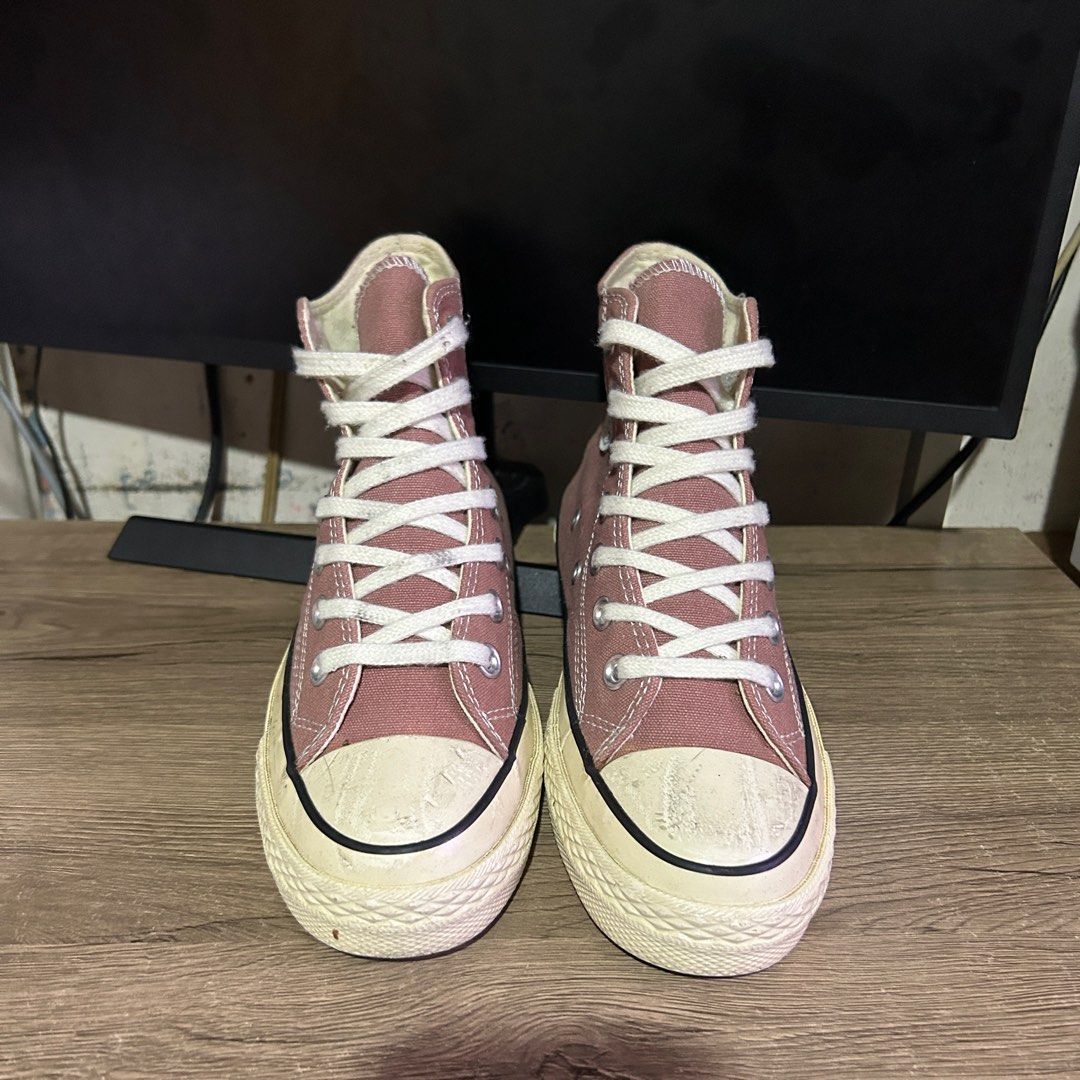 CONVERSE CHUCK 70s SADDLE (Category: Sneakers) located in Quezon City. Submitted by sharatraycooo (Listing ID 1310786449, Image 2). Description: CONVERSE CHUCK 70s SADDLE US MEN 3.5 US WOMEN 5.5 EURO 36.