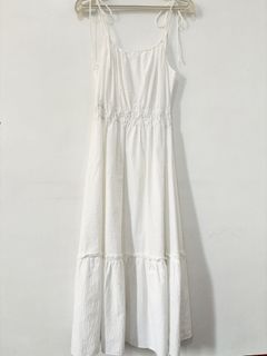 Dainty H&M Tie Straps White Crinkled Textured Tiered Maxi Dress | Beach Casual Coquette Cottagecore