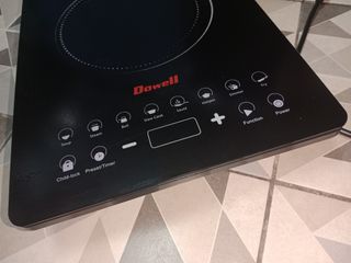 Dowell Induction Cooker