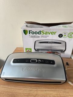 FoodSaver Vacuum Sealer