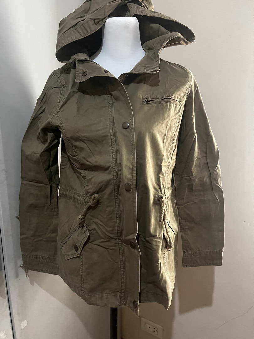 Forever 21 Parka Jacket Women s Fashion Coats Jackets and Outerwear on Carousell