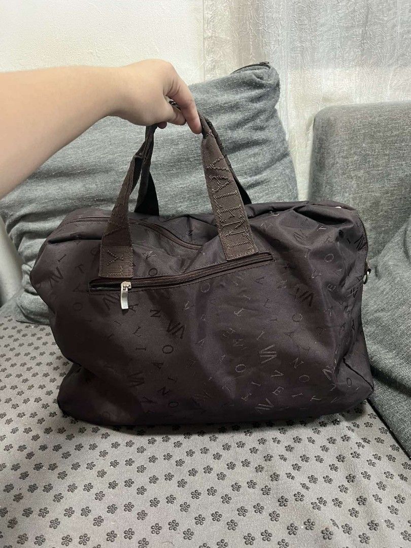 Franco Valentino Travel Bag (Category: Luxury Bags & Wallets) located in Quezon City. Submitted by nnncorner (Listing ID 1310802944, Image 3). Description: Original Franco Valentino Duffle Travel Bag (2ways) Hand Bag or Sling Bag no issues and still with tag never been used 11.8 inches x 19 inches (LxW) strap down adjustable and removable 43 inches 1,800.