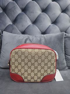 Gucci Bree Camera Bag in Red Canvas