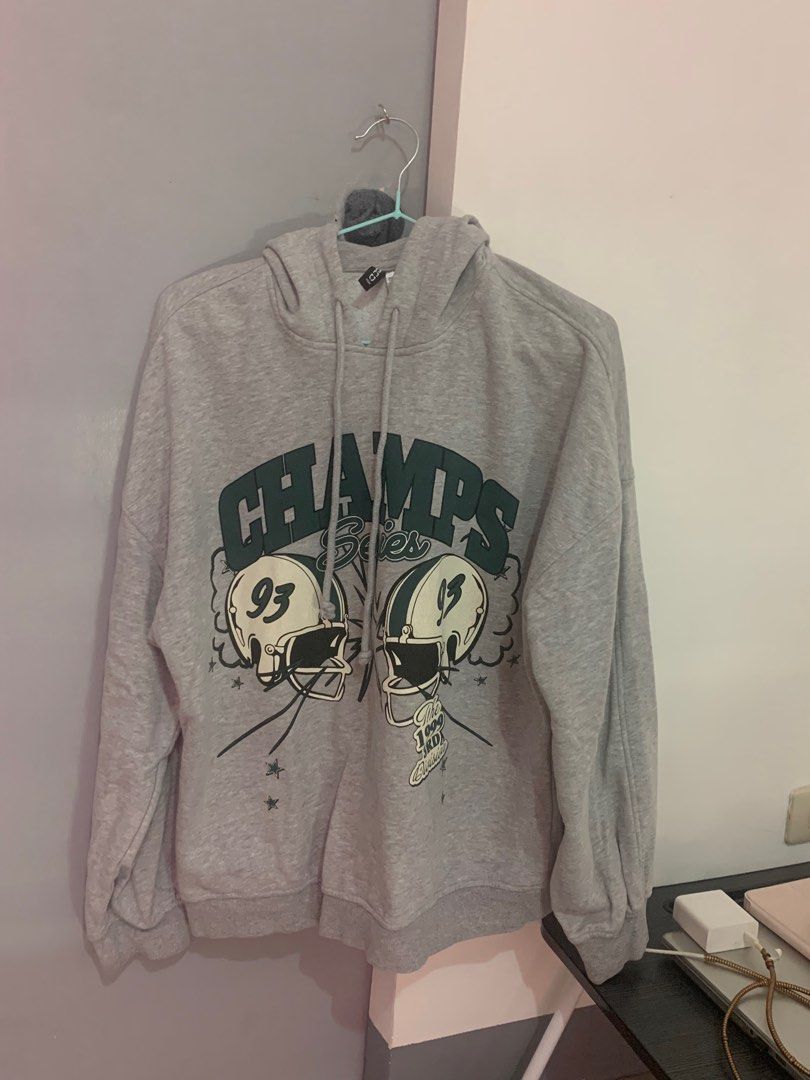 H&M Champs Oversized Hoodie (Category: Hoodies) located in Manila. Submitted by calevrs (Listing ID 1310721966, Image 1). Description: ⊹ size XS ⊹ item is good as new, been worn for like 1 to 3 times only ⊹ bought directly from H&M store ⊹ pic when worn is shown in the last slide, i'm 5'6 so smaller figures would fit the oversize better ⊹ can send more pics upon request ⊹ rfs: decluttering.