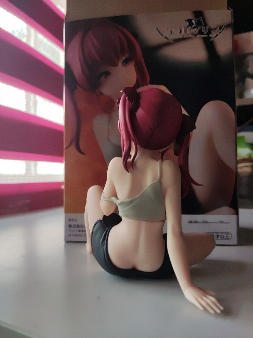 Houshou Marine Relax time Figure BIB (Category: Designer & Blind Box Toys) located in Balagtas. Submitted by eloicat (Listing ID 1310686339, Image 2). Description: Genuine, bought from authentic shops BIB Box Condition: 9/10 Figure Condition: 8/10 minimal scuff marks on bottom MOP: Online Transfer Only.