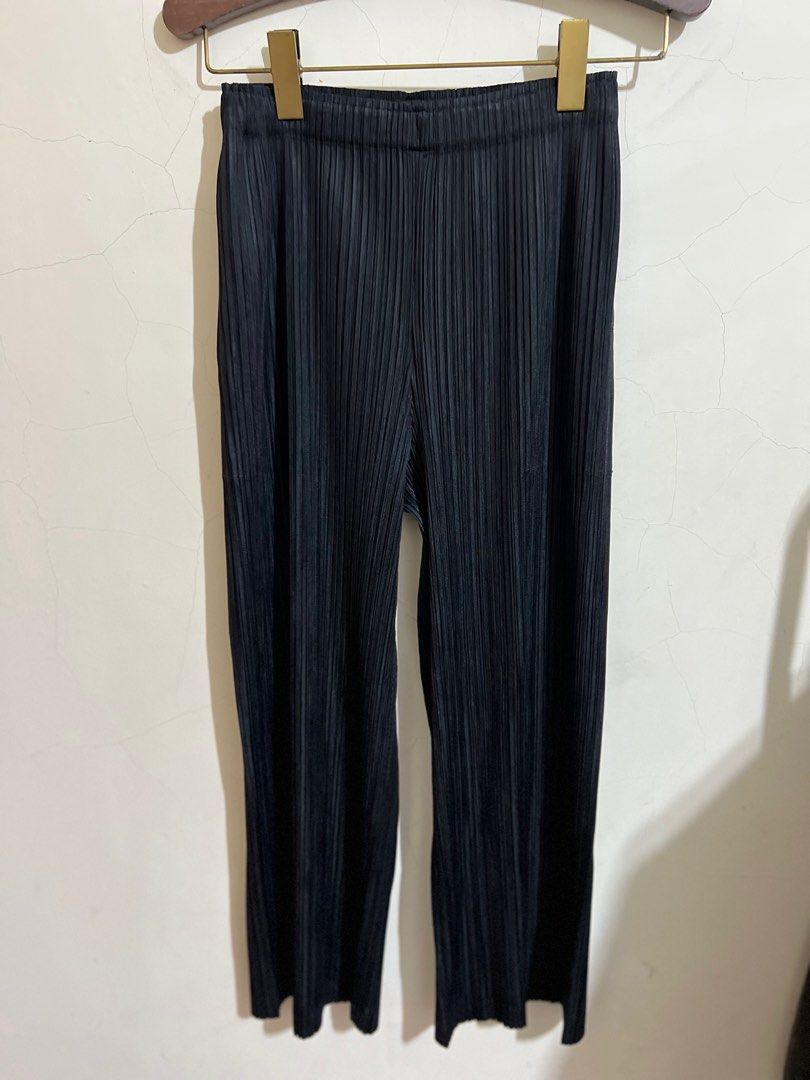 ISSEY MIYAKE PLEATS PLEASE THICKER BOTTOMS 2 JF422, 她的時尚
