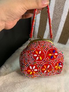 Japanese style traditional kisslock purse