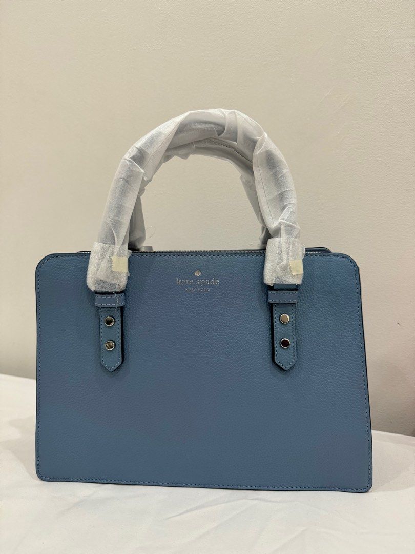 Kate Spade Handbag (Category: Luxury Bags & Wallets) located in Quezon City. Submitted by getintomycloset (Listing ID 1310657543, Image 1). Description: Authentic with Tag 359 usd on tag.