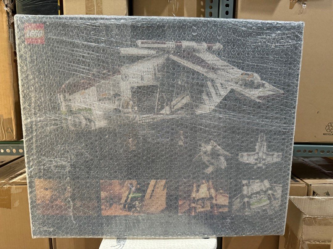 Lego Star Wars Republic Gunship 75309 (Category: Lego & Building Sets) located in Malabon City. Submitted by fjang83 (Listing ID 1310801516, Image 2). Description: Lego Star Wars Republic Gunship 75309 Misprint Logo Brand new Mode of payment: Gcash Maya Bdo Shipping c/o buyer Pm for inquiries.