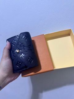 LV WALLET USED