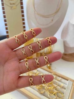 LW Infinity Ladies Ring in 18Karat Saudi Gold