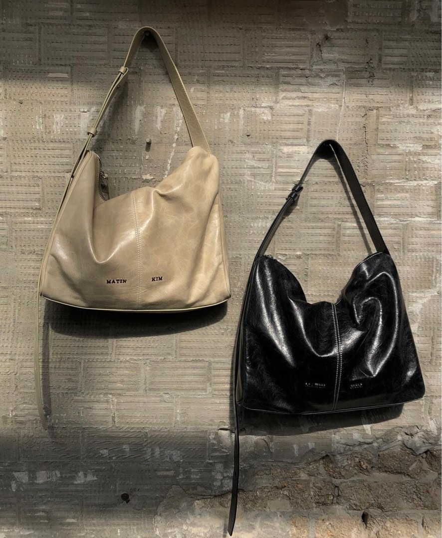 ★MATIN KIM ★VINTAGE LEATHER SQUARE MINI BAG VINTAGE LEATHER SQUARE MINI BAG IN BLACK - MATINKIM