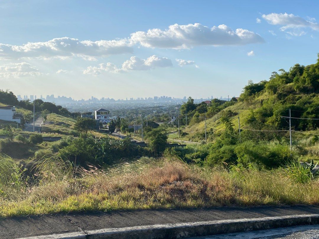 Montverde Royale Lot Taytay (Category: Lot) located in Pasig City. Submitted by studiogammo (Listing ID 1310774028, Image 2). Description: Monteverde Royale Lot Taytay, Rizal Phase 4 Lot 16 Lot 45 150 sqm 18,600.00/sqm 2,790,000.00 Near SM Angono, SM Taytay, LRT2 Expansion, Puregold and other establishments .