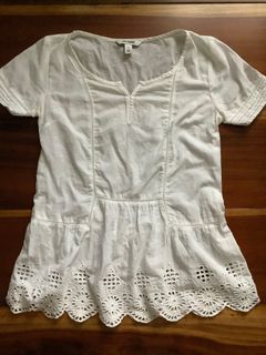 Old navy blouse - with embroidery details