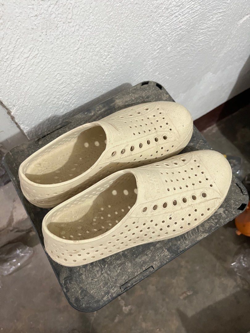 Native slip ons top