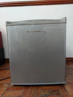 Personal Refridgerator Fridge Kelvinator