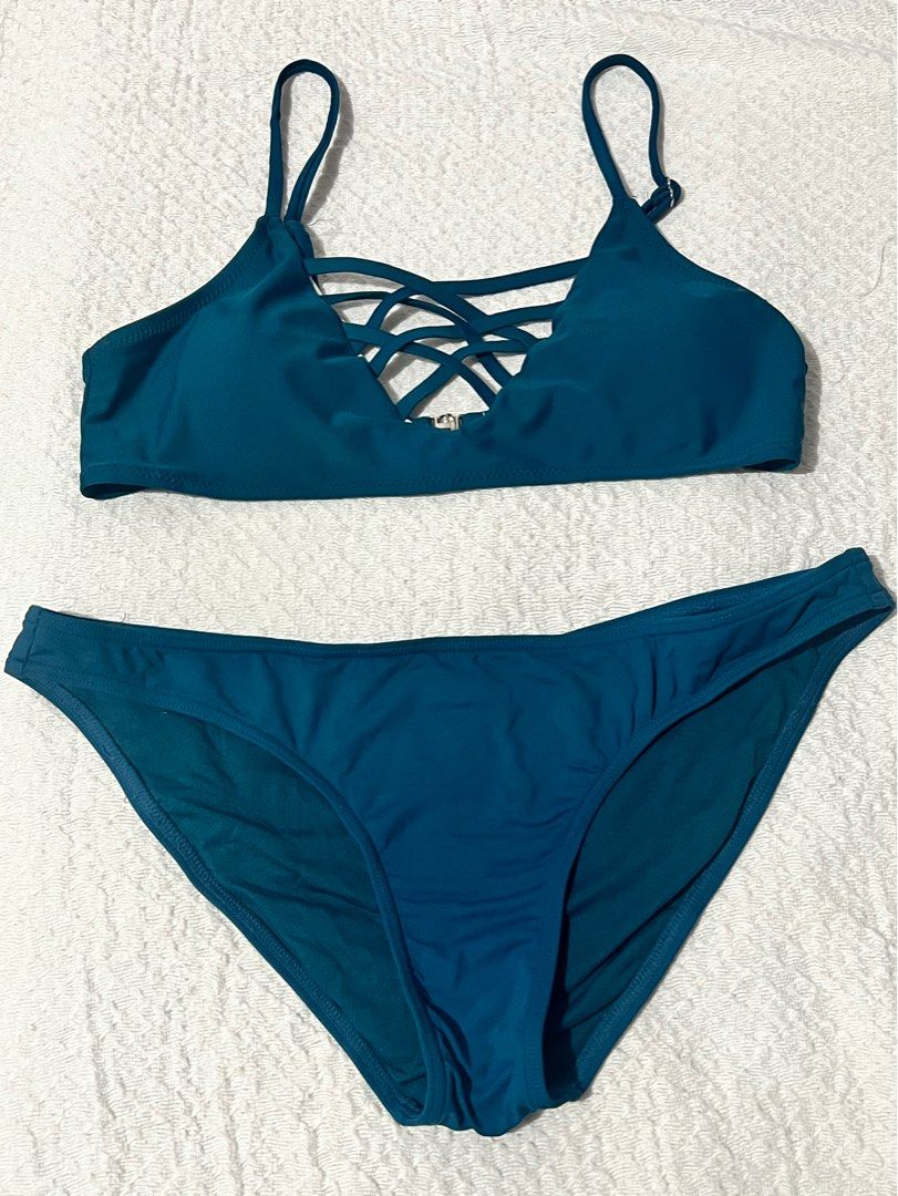 ripcurl blue green two piece swimsuit (Category: Bikinis & Swimsuits) located in Manila. Submitted by ohishadelrosario (Listing ID 1310809257, Image 1). Description: worn once actual when worn photos posted Padded (removable).