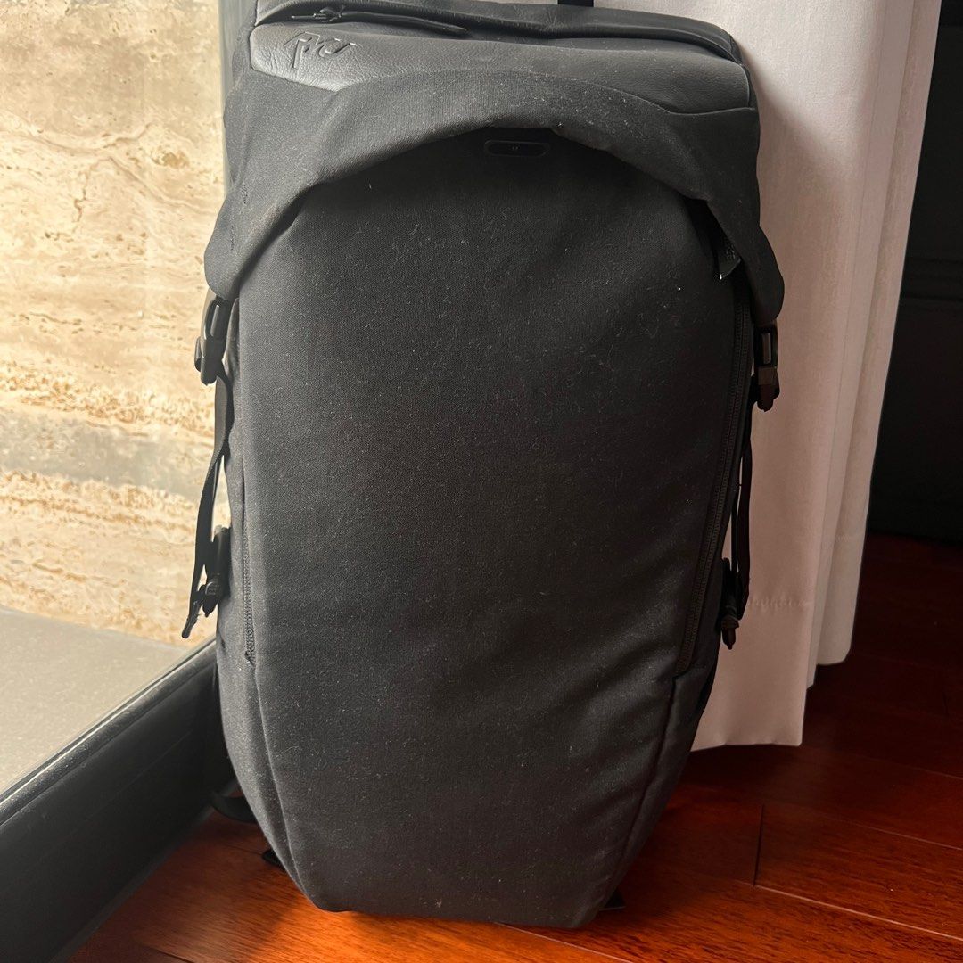 RYU black backpack quick drying