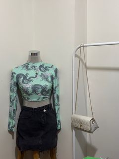 Shein Green Sexy Back Longsleeves Crop Top