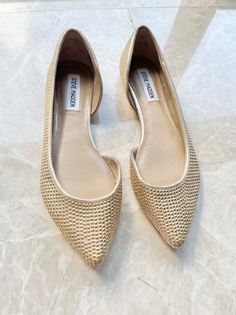STEVE MADDEN STUDDED FLATS Women s Fashion Footwear Flats on Carousell