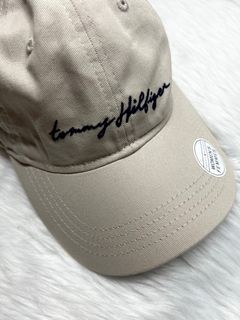 Tommy Hilfiger TH Women’s Cap. Color: Khaki