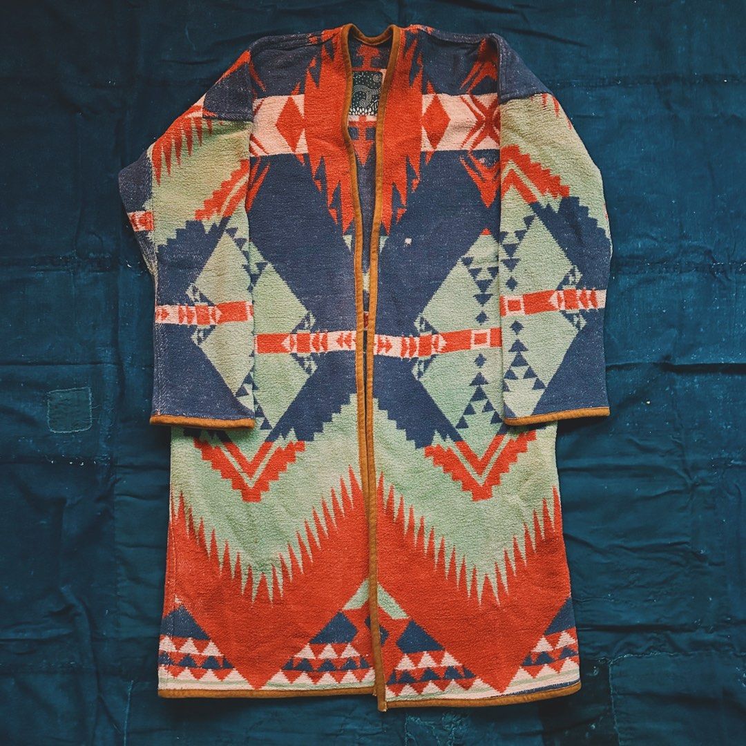 希少デザイン 美品 visvim 日本製 総柄 赤 Tシャツ L モード感