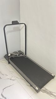 Electric Flat Treadmill Running and Walking Pad With Cellphone Holder