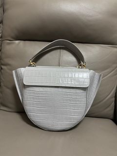 （分類：）位於 。 由 chan3210 提交（商品編號 1310745455，圖片 1）。簡介： 。