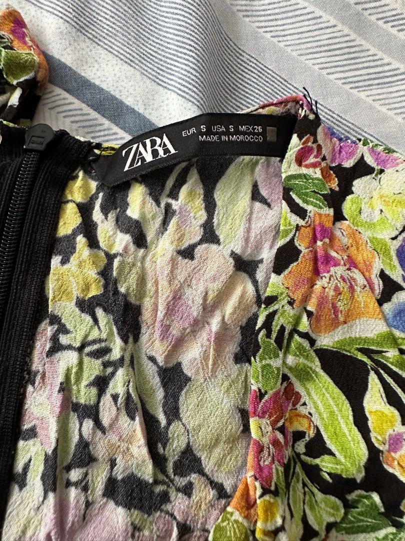 Zara floral dress (Category: Dresses) located in San Miguel. Submitted by dyesamari (Listing ID 1310785383, Image 2). Description: removed tag but never worn Original price is 2495 RFS: decluttering.