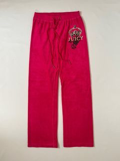 2000’s juicy couture in hotpink colorway