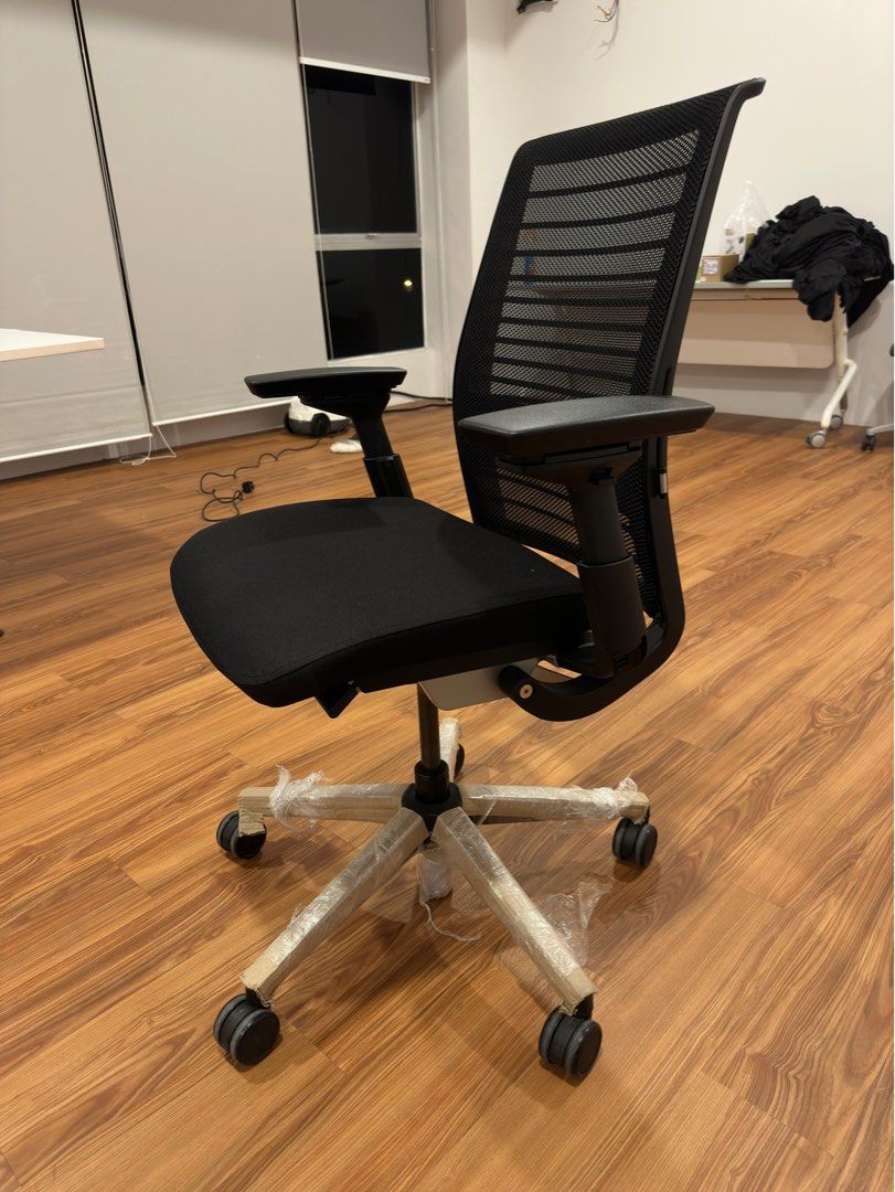 3 days promotion Steelcase think v2 fully loaded 4D armrest with lumbar support (Category: Office & Business Technology) located in Kuala Lumpur. Submitted by displayelement1 (Listing ID 1153040354, Image 3). Description: Visit our linktree https://linktr.ee/displayelement PLEASE LET US KNOW IF YOU WANT TO PURCHASE BY SPAY LATER INSTALLMENT in shoppe OTHER PAYMENT METHOD. WE ACCEPT CREDIT CARD, DEBIT CARD, INSTANT ONLINE TRANSFER OR DUIT NOW , E 