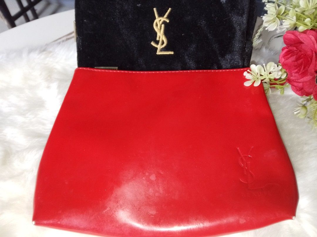 💯 % original Yves Saint Laurent YSL Pouch (Category: Luxury Bags & Wallets) located in San Fernando. Submitted by la_segunda2727 (Listing ID 1310859822, Image 1). Description: classy and sophisticated a must-have!!.