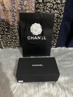 ‼️ Authentic Chanel Shades Sunglass Box with paperbag