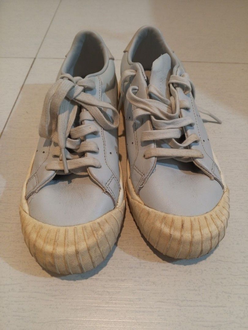 adidas gazelle silver green womens adidas Everyn main image 0