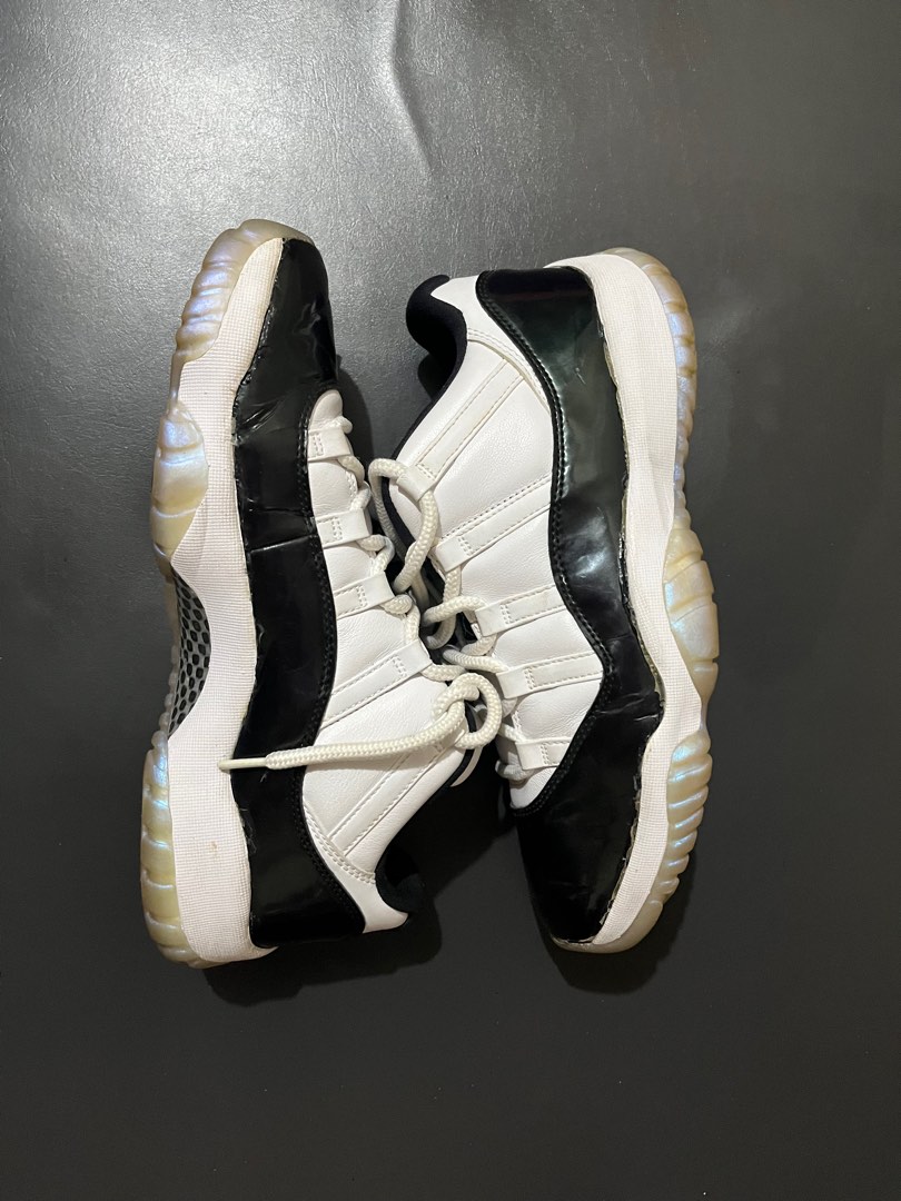 retro 11 iridescent