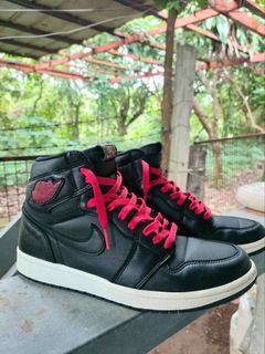 Air Jordan 1 Retro High OG (Gym Red) Sneakers
