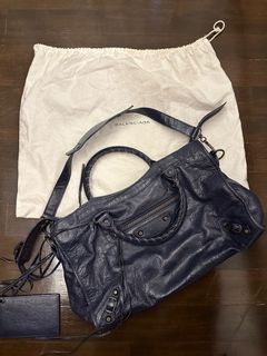(Category: ) located in . Submitted by bagaholic (Listing ID 1310921264, Image 1). Description: .