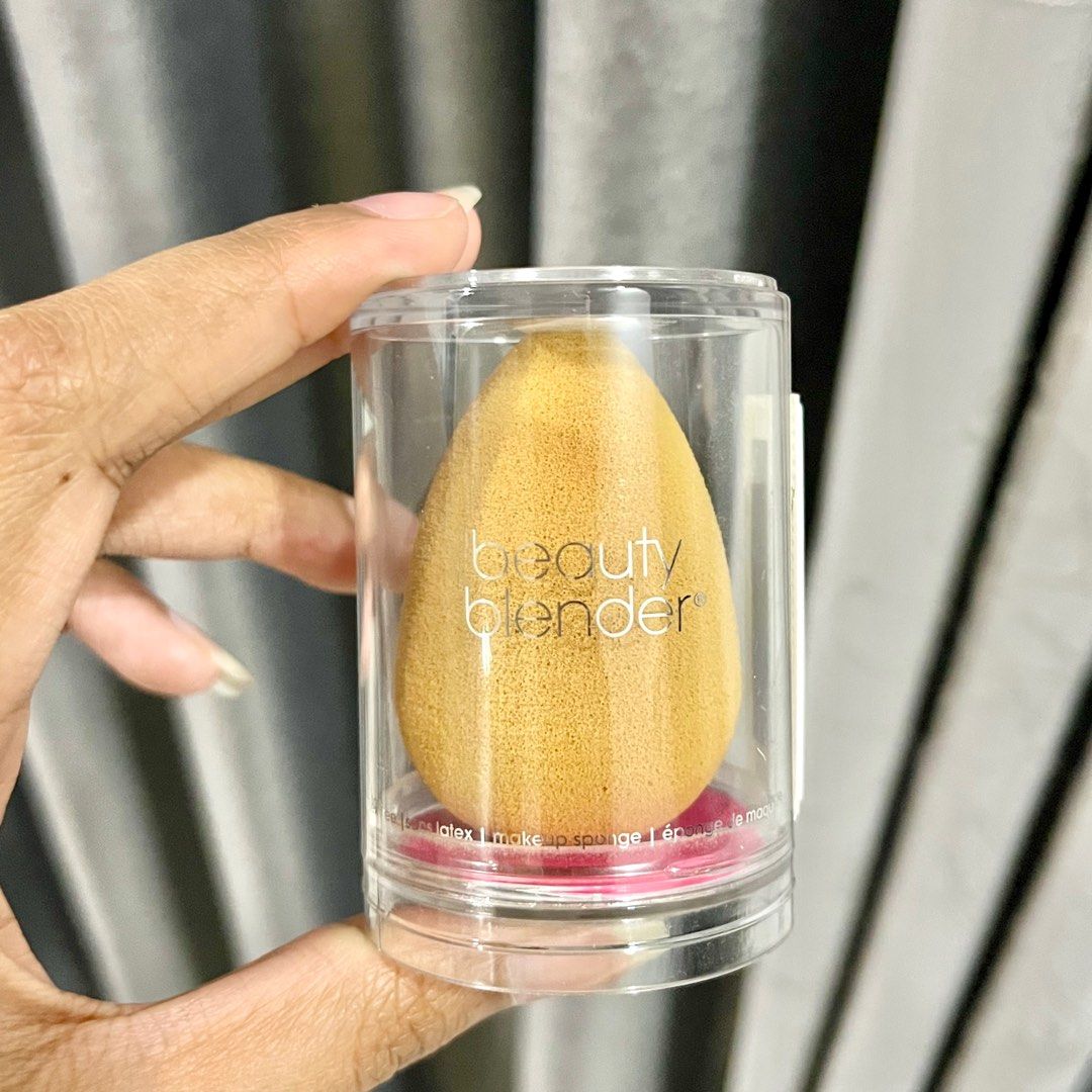 BEAUTYBLENDER Bubble, Beauty & Personal Care, Face, Makeup on Carousell