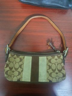 (Category: ) located in . Submitted by well.loved.items (Listing ID 1310936273, Image 1). Description: .