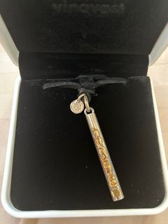 （分類：）位於 。 由 Balenciaga 提交（商品編號 1310870767，圖片 1）。簡介： 。