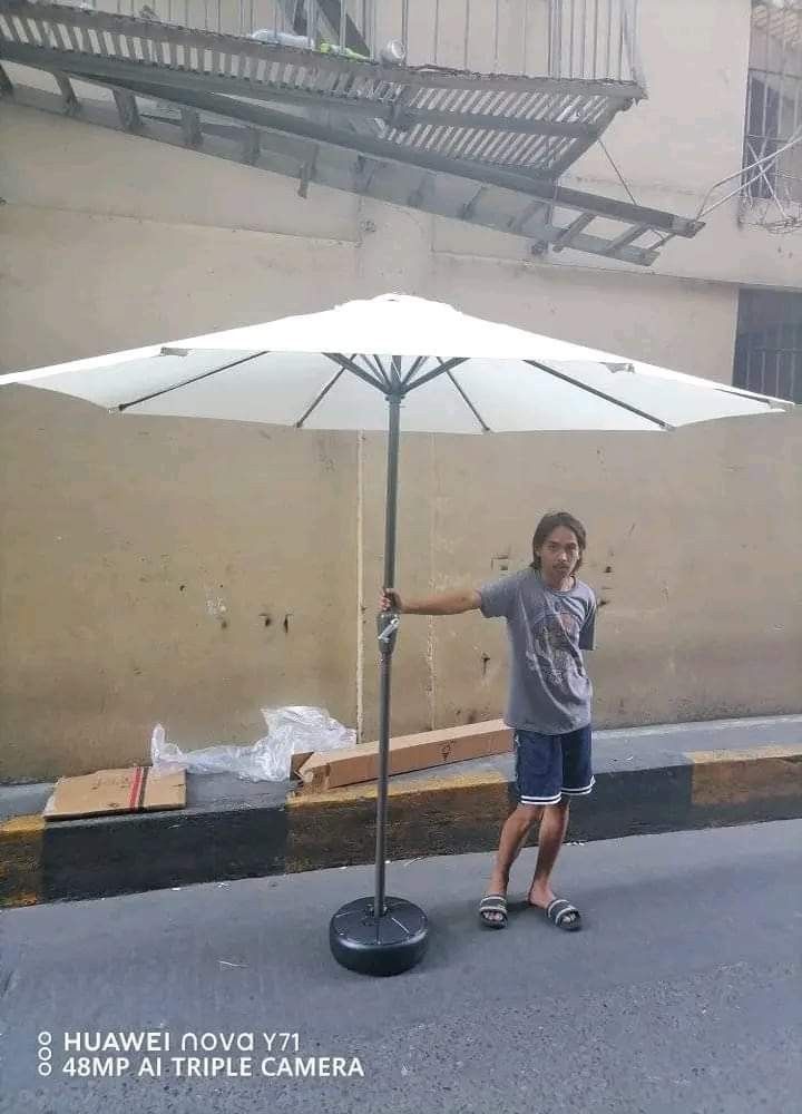 GARDEN UMBRELLA BIG SIZE (Category: Umbrellas) located in Quezon City. Submitted by fconnie15407950 (Listing ID 1310834266, Image 1). Description: .