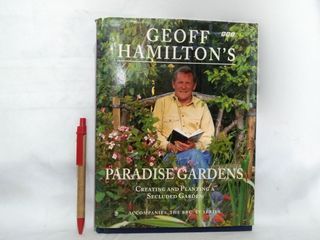 GEOFF HAMILTON'S PARADISE GARDEN ( with dust Jacket)