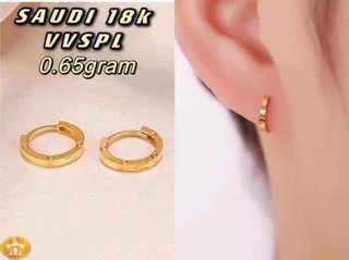 Huggable Loop Earrings in 18Karat Saudi Gold