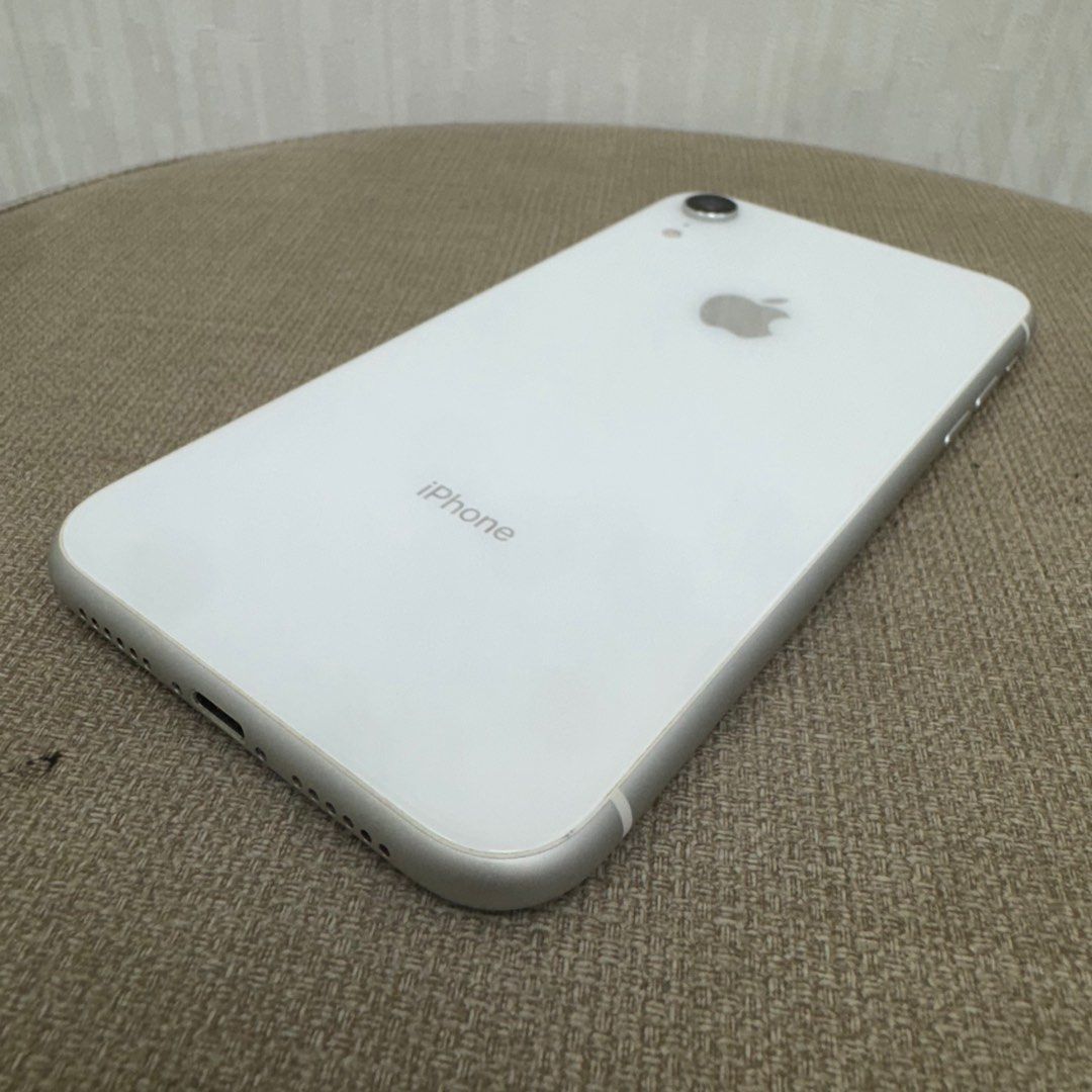iPhone xr 128GB 白 simフリー apple care 残存有