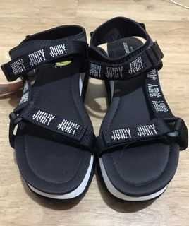 JUICY COUTURE SANDALS SIZE 8, 9 😍😍🇵🇭🇵🇭