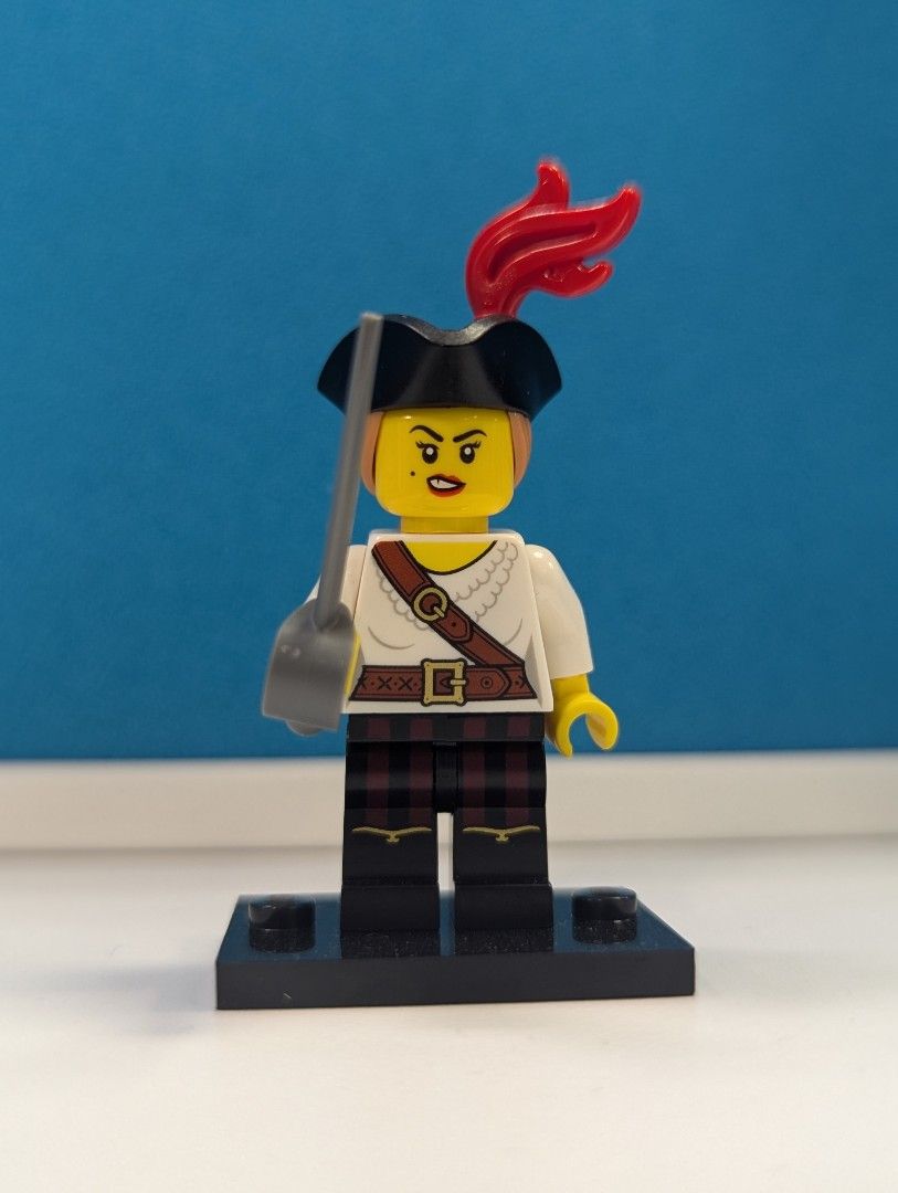 Lego cmf pirate online
