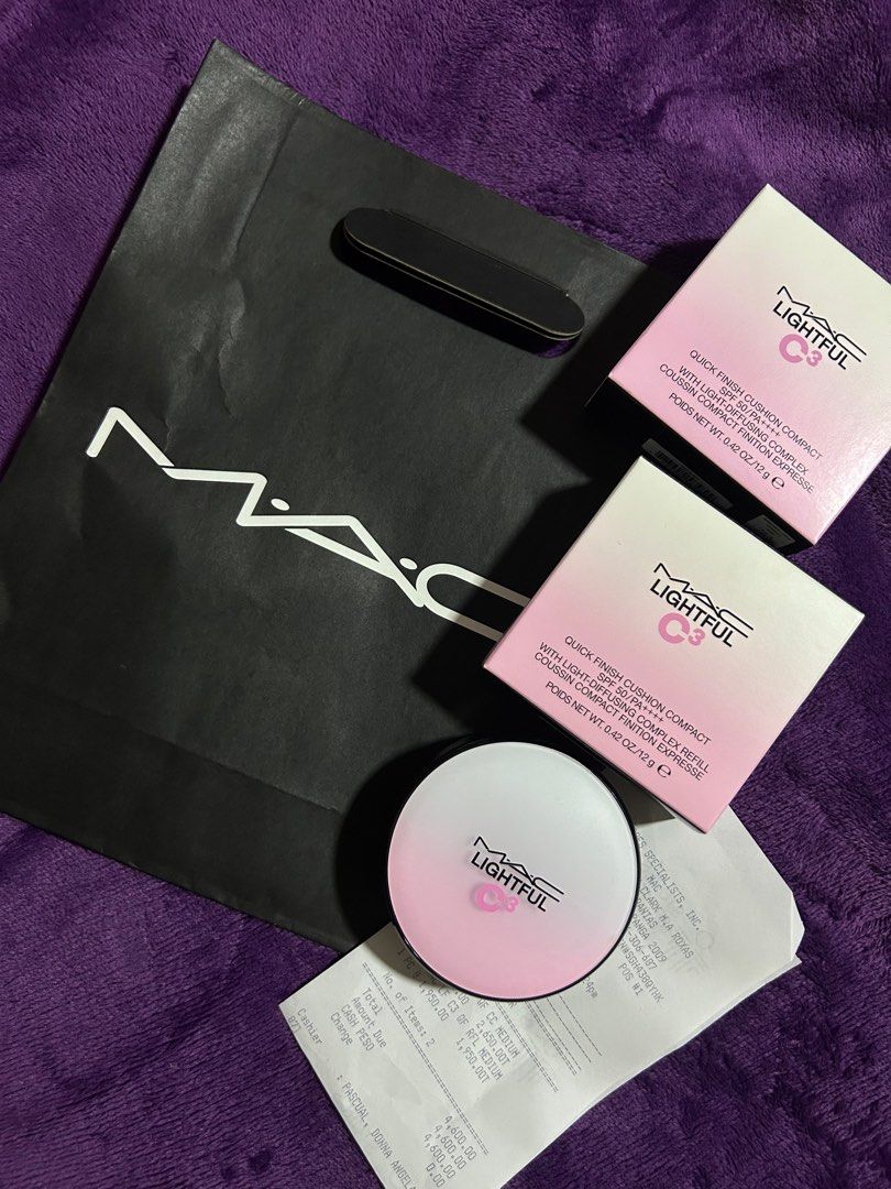 MAC Lightful c3 Cushion (Category: Makeup) located in Angeles City. Submitted by jjdww (Listing ID 1310934142, Image 2). Description: USED TWICE ONLY dahil di ko talaga bet ang cushion🤞 (gift and purchased at MAC SM Clark) *THE REFILL IS NOT YET OPEN See the price nalang 🤑.