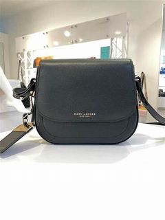（分類：）位於 。 由 calbeemyfavourite 提交（商品編號 1310827032，圖片 1）。簡介： 。